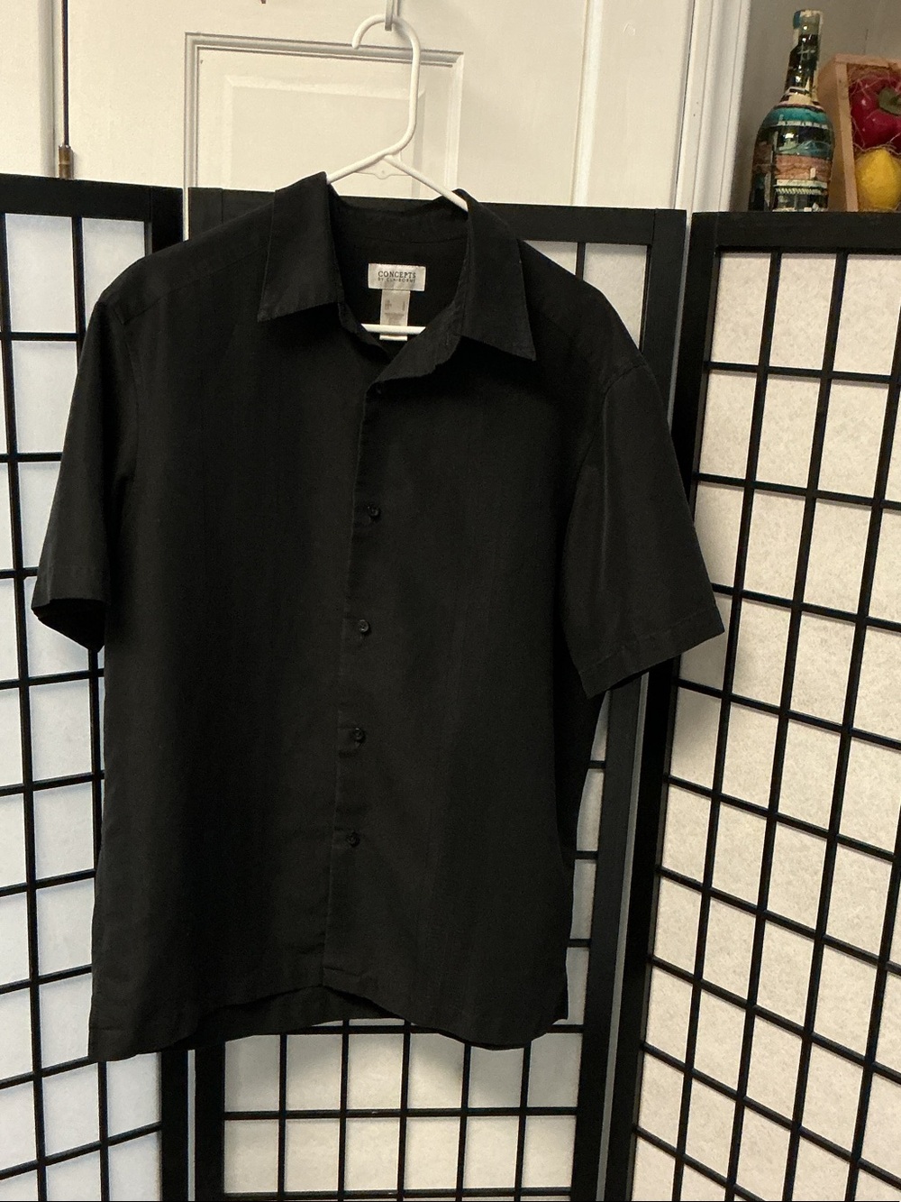 Men's Black Short-Sleeve Casual Button-Down Shirt - Classic Camp Collar